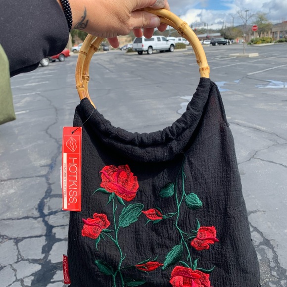 🌹EMBROIDERED ROSE HOBO BAG🌹 - Picture 2 of 11